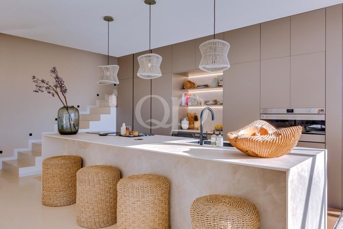 Image No.48-3 Bed House for sale