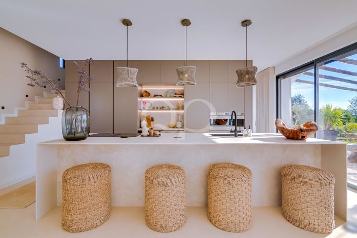 Image No.55-3 Bed House for sale