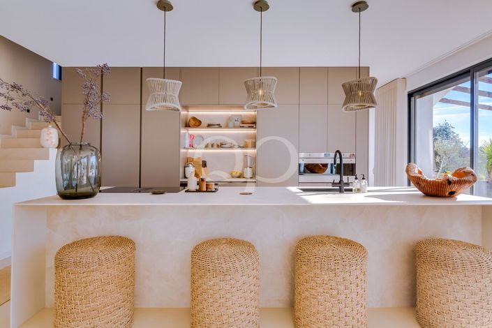 Image No.56-3 Bed House for sale