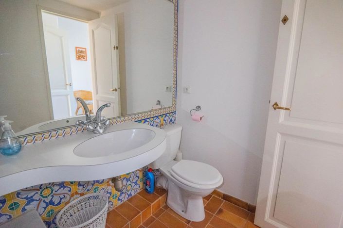 Image No.8-2 Bed Apartment for sale