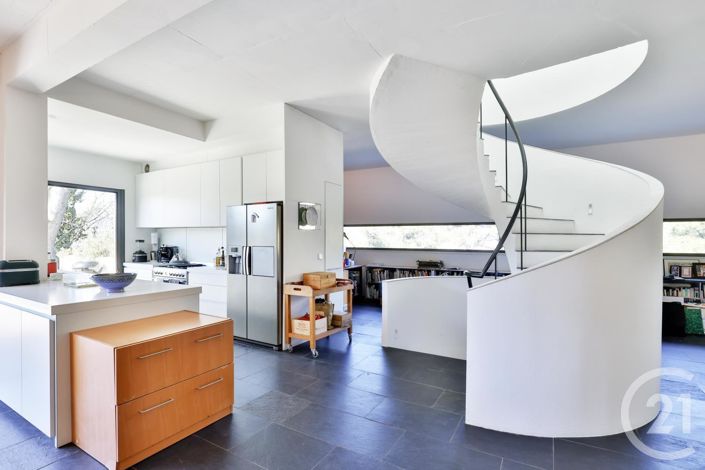 Image No.10-4 Bed House for sale