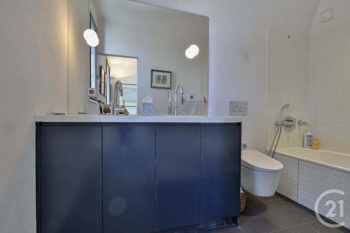 Image No.24-4 Bed House for sale