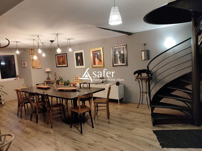 Image No.10-5 Bed House for sale