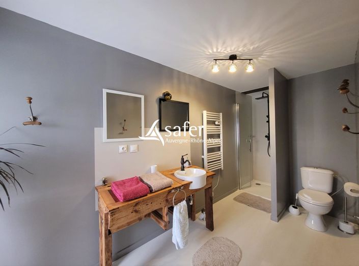 Image No.16-5 Bed House for sale