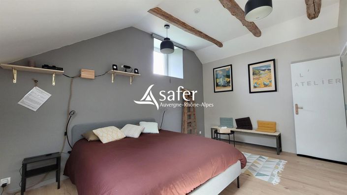 Image No.20-5 Bed House for sale