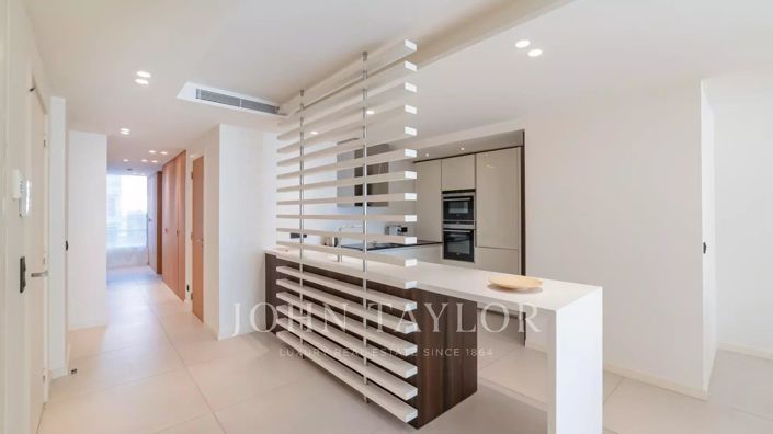 Image No.6-3 Bed Apartment for sale