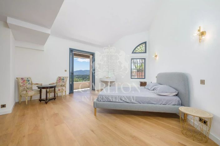 Image No.15-5 Bed House for sale