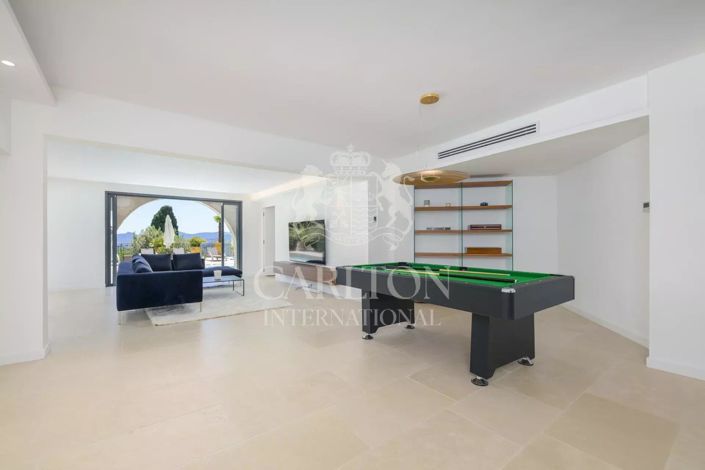 Image No.20-5 Bed House for sale