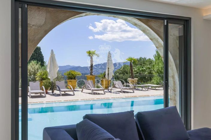 Image No.22-5 Bed House for sale