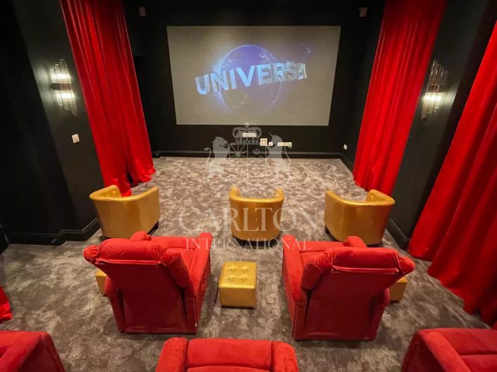 Image No.10-8 Bed House for sale