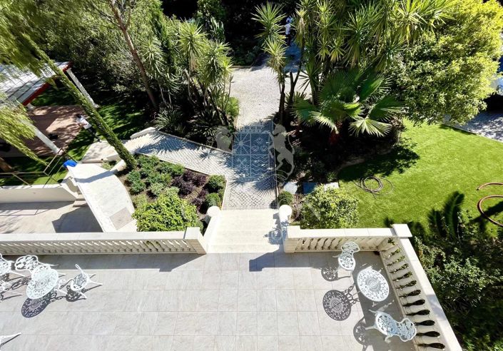 Image No.18-8 Bed House for sale