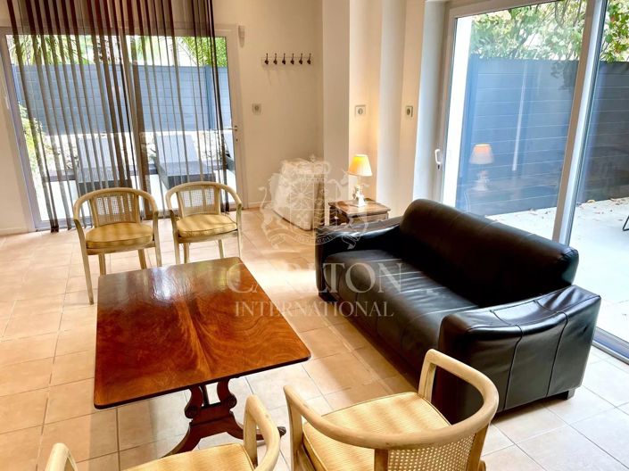 Image No.27-8 Bed House for sale