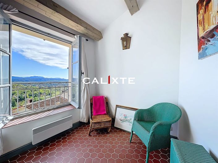 Image No.8-3 Bed House for sale