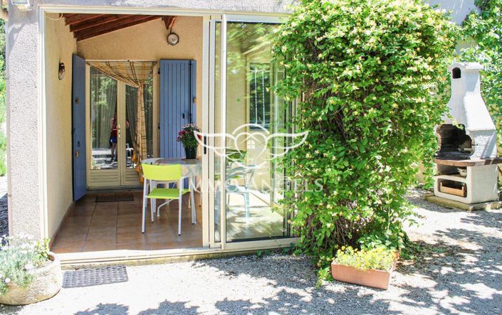 Image No.18-10 Bed Property for sale