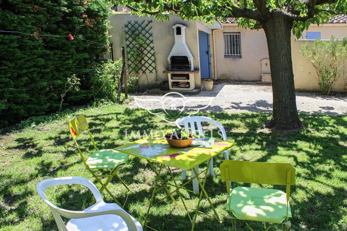 Image No.26-10 Bed Property for sale