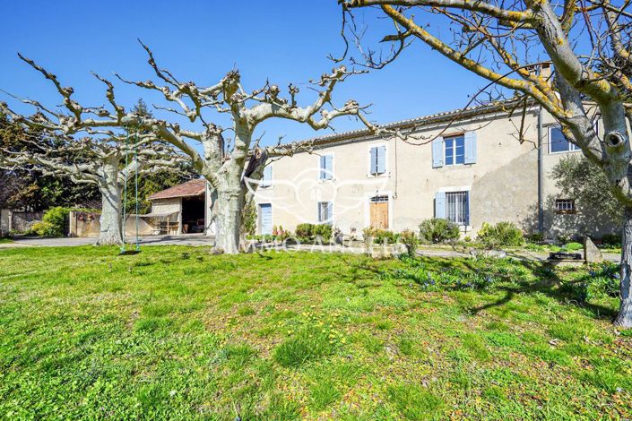 Image No.5-10 Bed Property for sale