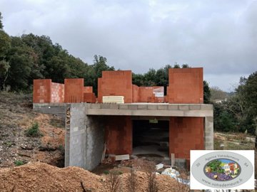 1 - Montclus, House