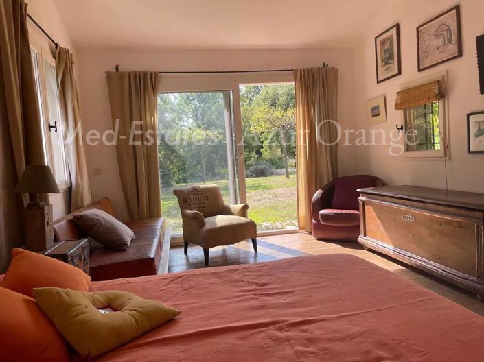 Image No.12-3 Bed House for sale