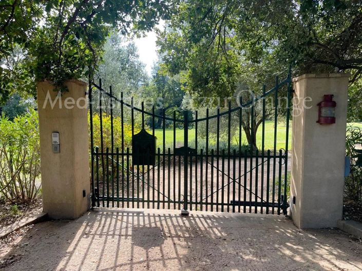 Image No.31-3 Bed House for sale