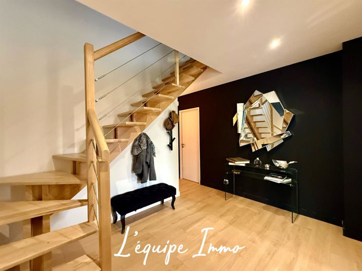 Image No.7-3 Bed House for sale