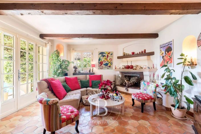 Image No.11-4 Bed House for sale