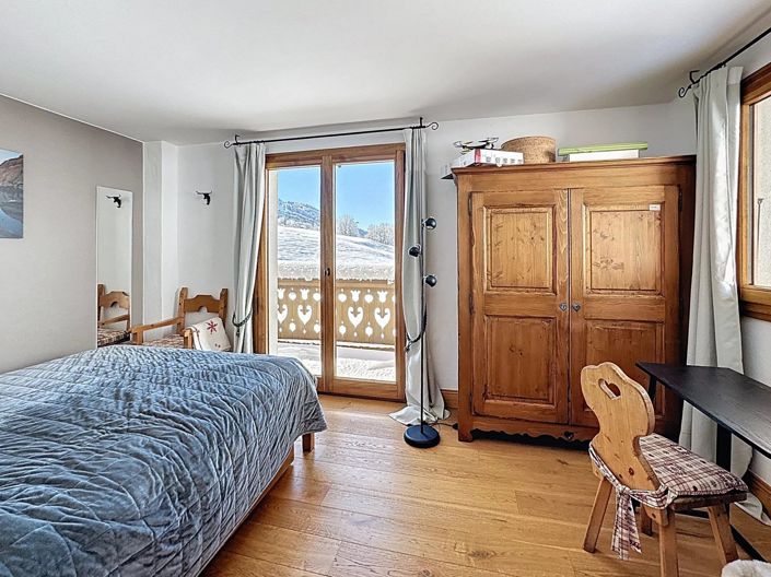 Image No.12-3 Bed House for sale