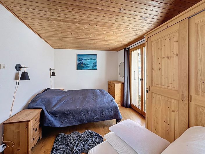 Image No.15-3 Bed House for sale