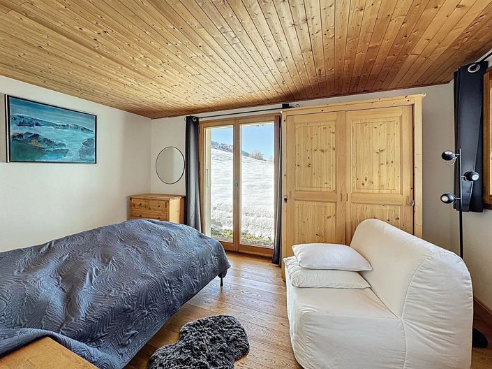 Image No.16-3 Bed House for sale