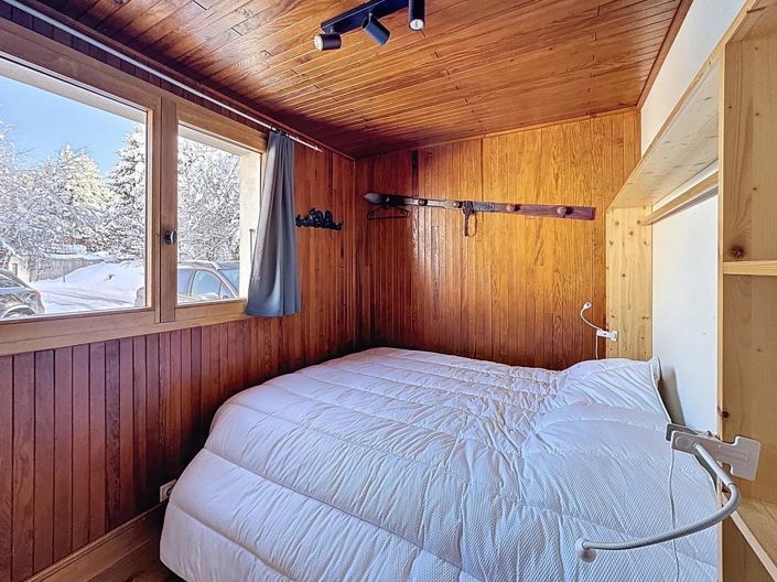 Image No.18-3 Bed House for sale