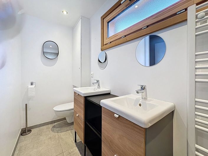 Image No.19-3 Bed House for sale