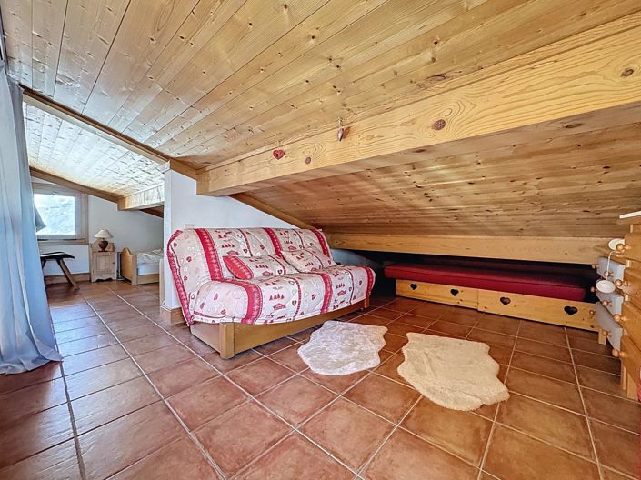 Image No.21-3 Bed House for sale