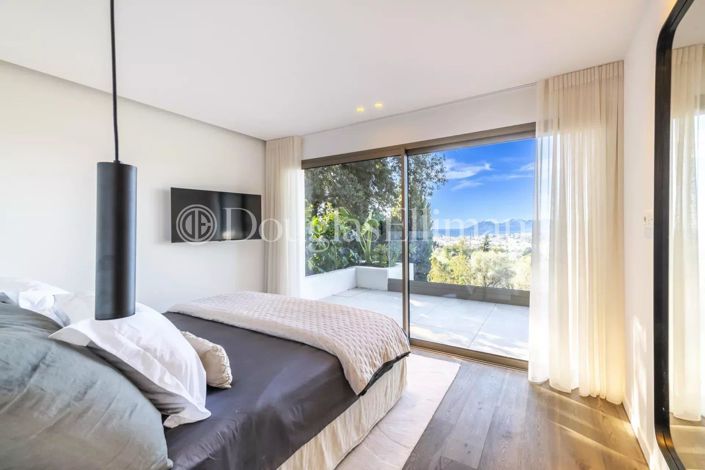 Image No.10-4 Bed House for sale