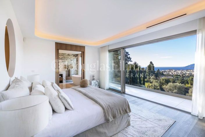 Image No.7-4 Bed House for sale