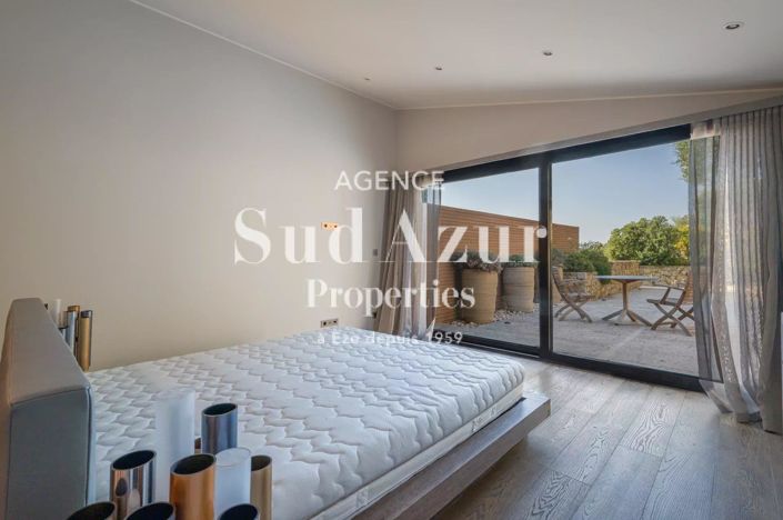 Image No.33-House for sale