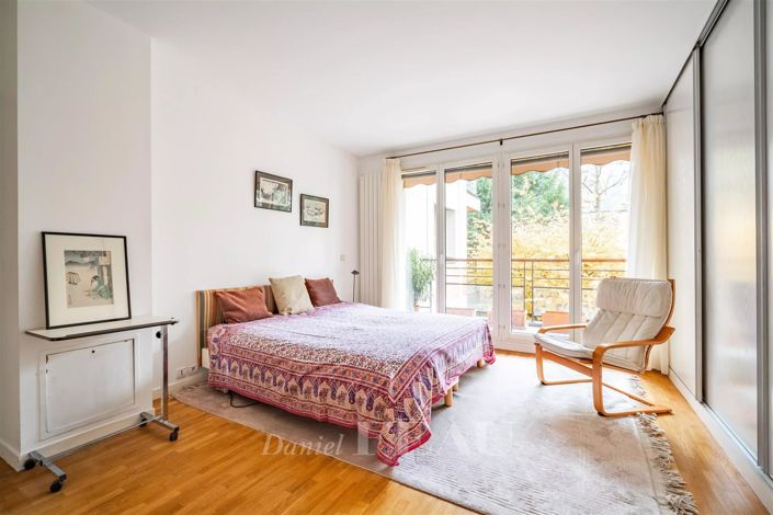 Image No.17-3 Bed Apartment for sale