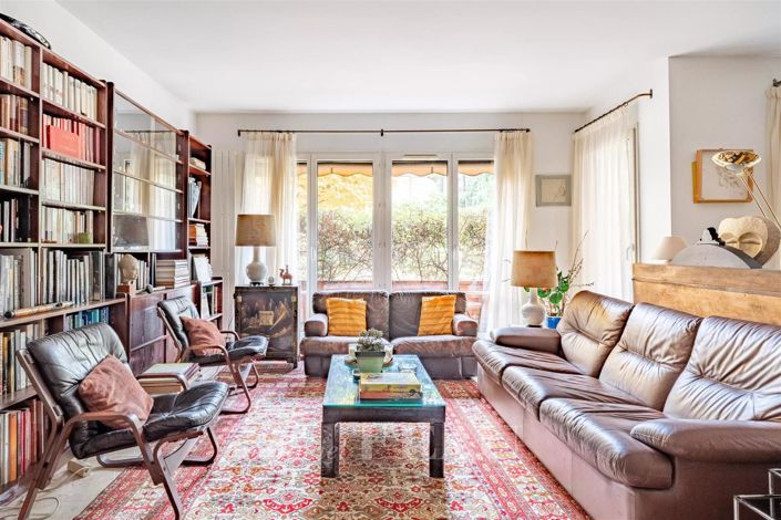 Image No.19-3 Bed Apartment for sale