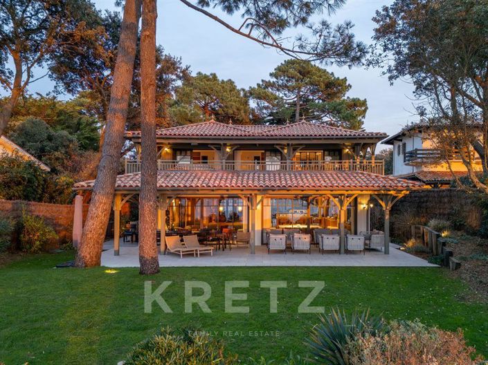 Image No.19-8 Bed House for sale