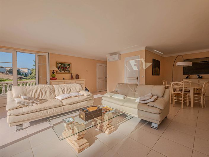 Image No.4-4 Bed House for sale