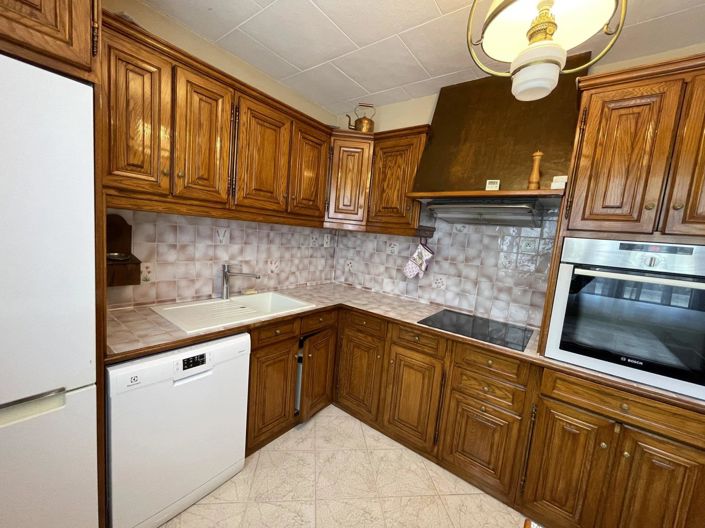 Image No.7-3 Bed Apartment for sale