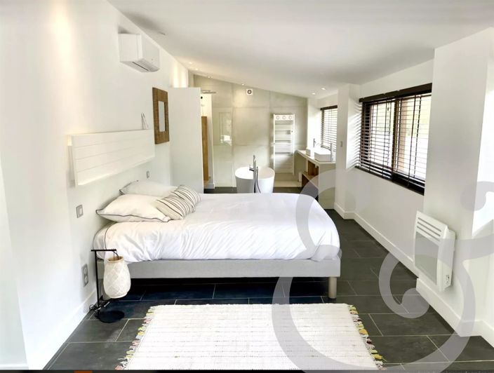 Image No.12-5 Bed House for sale