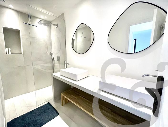 Image No.15-5 Bed House for sale