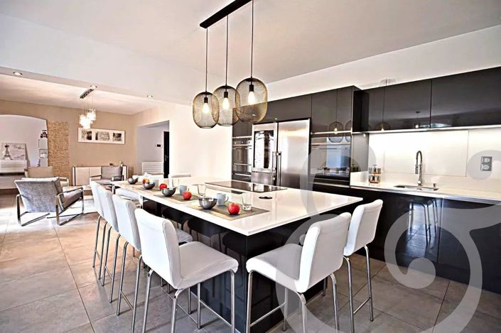 Image No.14-5 Bed House for sale