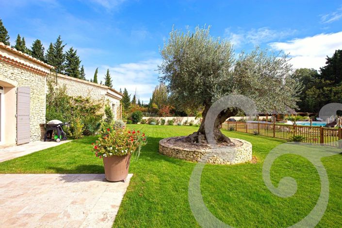 Image No.4-5 Bed House for sale