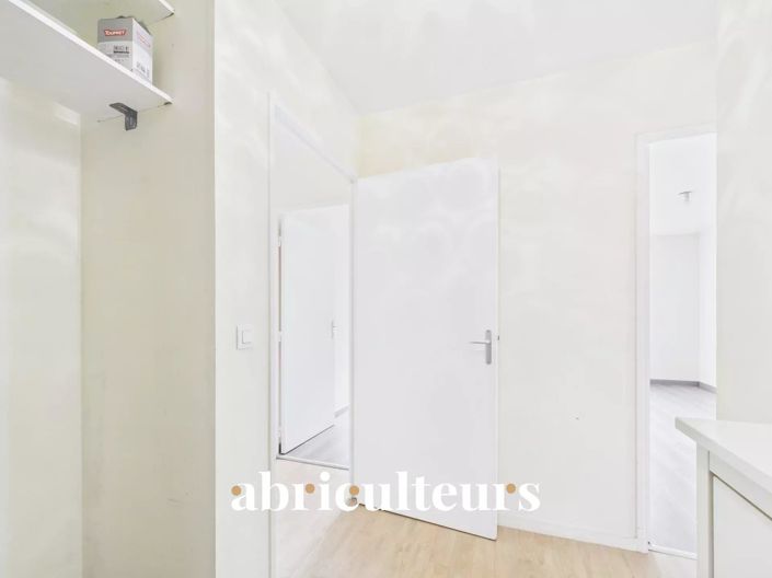 Image No.10-3 Bed Apartment for sale