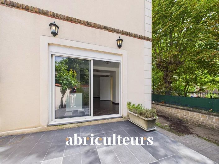 Image No.23-4 Bed House for sale