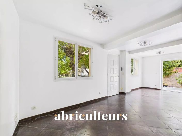 Image No.5-4 Bed House for sale