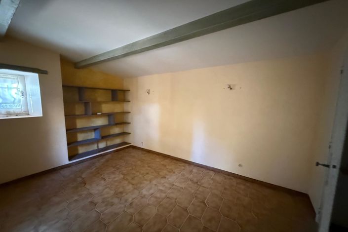 Image No.12-4 Bed House for sale