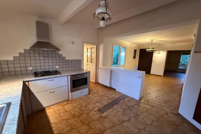 Image No.3-4 Bed House for sale