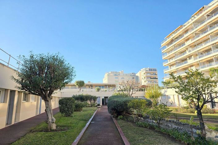 Image No.8-Apartment for sale