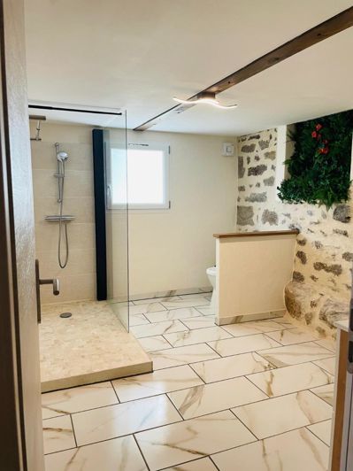 Image No.10-8 Bed House for sale